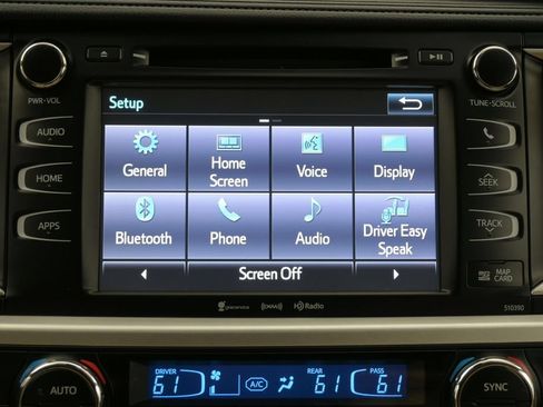 Used 2019 Toyota Highlander XLE FWD image 9