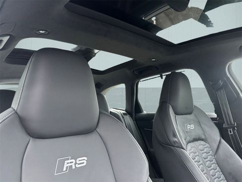 Used 2025 Audi RS 6 performance image 41
