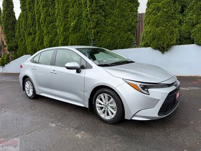 Used 2024 Toyota Corolla LE w/ LE Convenience Package