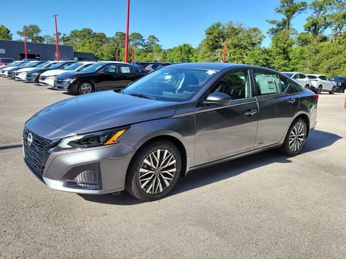 New 2026 Nissan Altima 2.5 SV FWD image 5