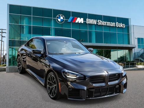 Used 2023 BMW M2 RWD image 3