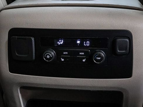 Used 2016 GMC Yukon XL Denali AWD/4WD image 28