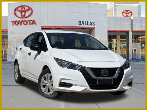 Used 2022 Nissan Versa S FWD image 1