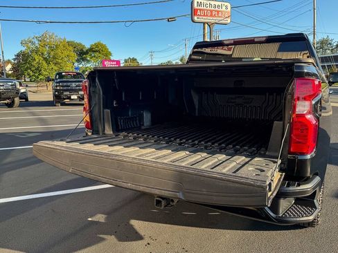 Used 2020 Chevrolet Silverado 1500 LT w/ Convenience Package AWD/4WD image 15