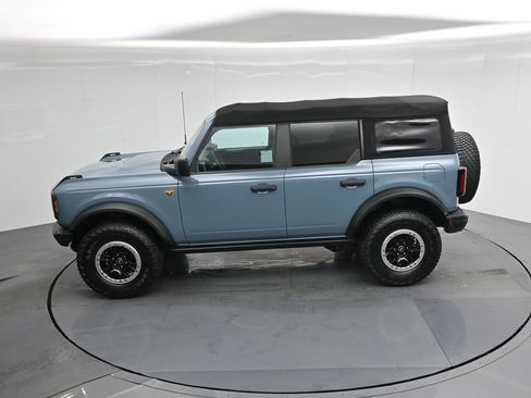 Certified 2021 Ford Bronco Badlands w/ Sasquatch Package image 44