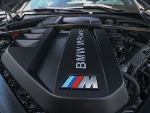 Used 2022 BMW M4 xDrive Competition w/ M Carbon Exterior Package AWD/4WD image 29