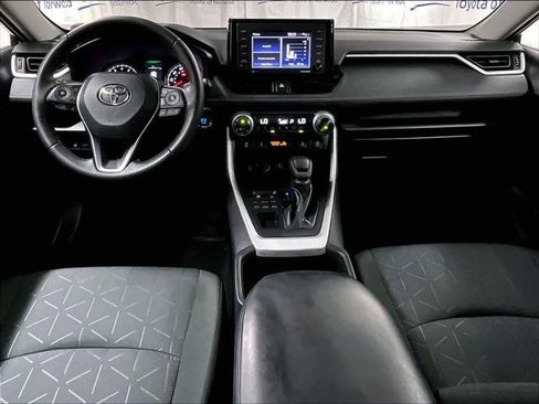 Used 2022 Toyota RAV4 XLE w/ Convenience Package AWD/4WD image 21