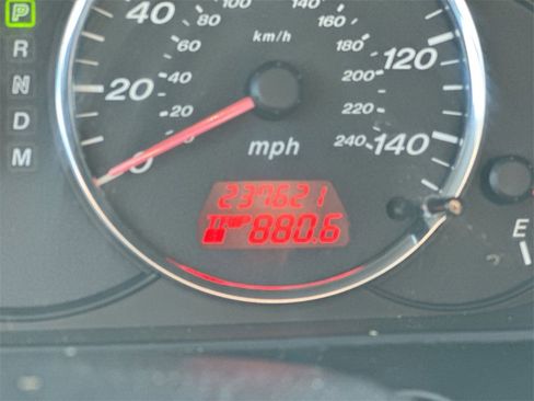 Used 2004 MAZDA MAZDA6 i image 13