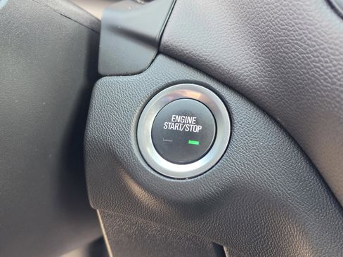 Used 2024 Chevrolet Equinox LT FWD image 33