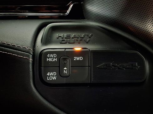 Used 2024 RAM 3500 Limited image 8