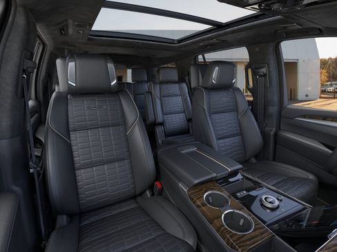 New 2026 Cadillac Escalade Platinum Luxury AWD/4WD image 16
