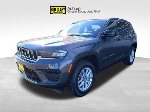 New 2026 Jeep Grand Cherokee Laredo AWD/4WD image 1