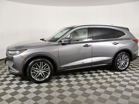 Certified 2024 Acura MDX SH-AWD w/ Advance Package image 9