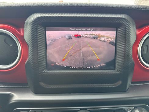 Used 2021 Jeep Wrangler Unlimited Rubicon image 28