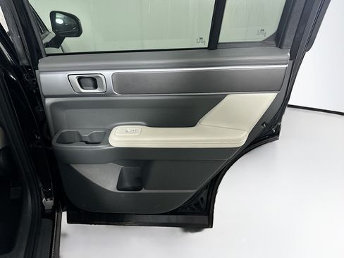 Used 2025 Hyundai Santa Fe SEL FWD image 32