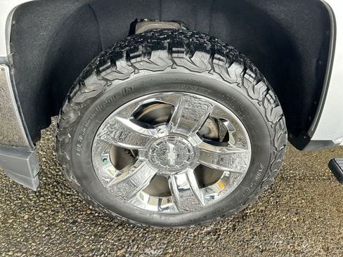 Used 2018 Chevrolet Silverado 1500 LT w/ LT Eassist Package image 31