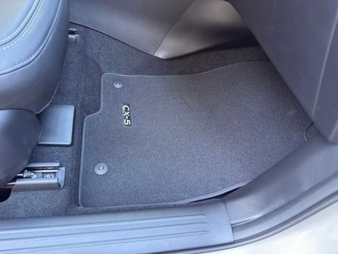 New 2025 MAZDA CX-5 AWD 2.5 S w/ Preferred Package image 11