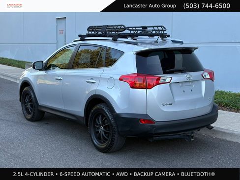 Used 2013 Toyota RAV4 LE AWD/4WD image 4