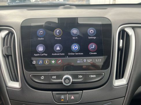 Used 2022 Chevrolet Malibu LT w/ Leather Package image 15