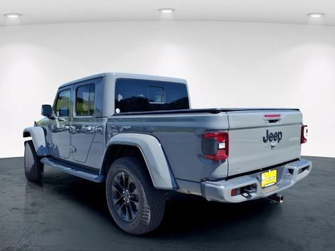 Used 2023 Jeep Gladiator Overland AWD/4WD image 12