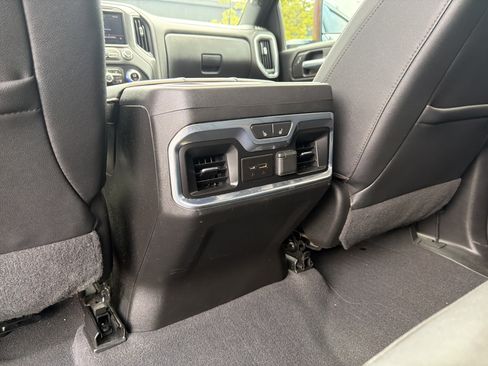 Used 2022 GMC Sierra 2500 AT4 w/ AT4 Premium Plus Package AWD/4WD image 37
