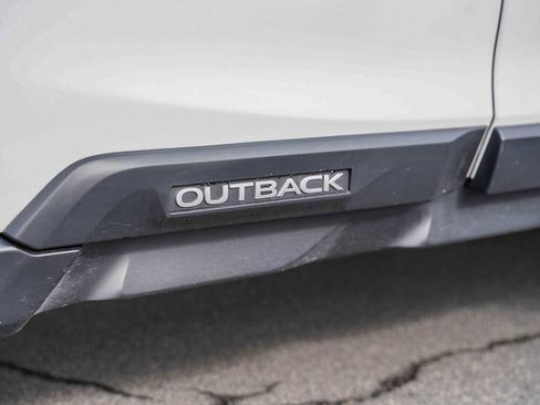 Used 2023 Subaru Outback Premium image 7