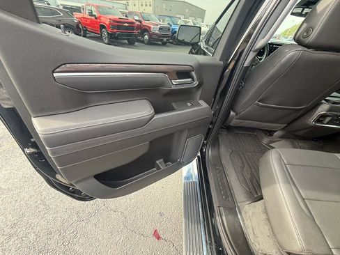 Used 2025 GMC Sierra 1500 SLT w/ SLT Premium Plus Package image 15