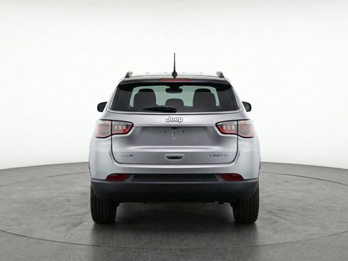 Used 2025 Jeep Compass Limited AWD/4WD image 7