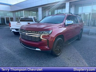 Used 2024 Chevrolet Suburban Premier w/ Premium Package 2