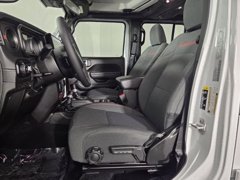 Certified 2025 Jeep Wrangler Unlimited Rubicon image 21