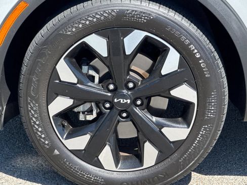 Used 2023 Kia Sportage X-Line w/ X-Line Premium Package AWD/4WD image 32