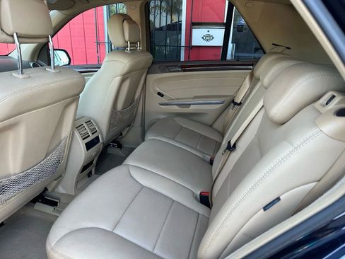 Used 2010 Mercedes-Benz ML 350 4MATIC image 6