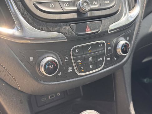 Used 2020 Chevrolet Equinox Premier AWD/4WD image 15