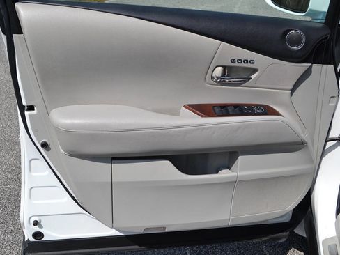 Used 2010 Lexus RX 350 Base 4dr SUV image 17