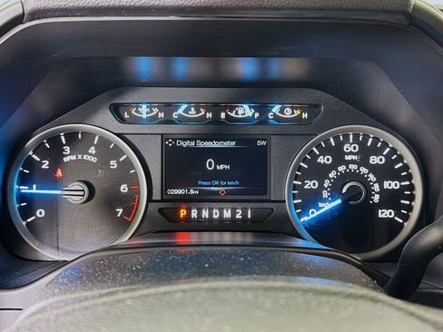 Used 2015 Ford F150 XLT w/ Equipment Group 302A Luxury image 15