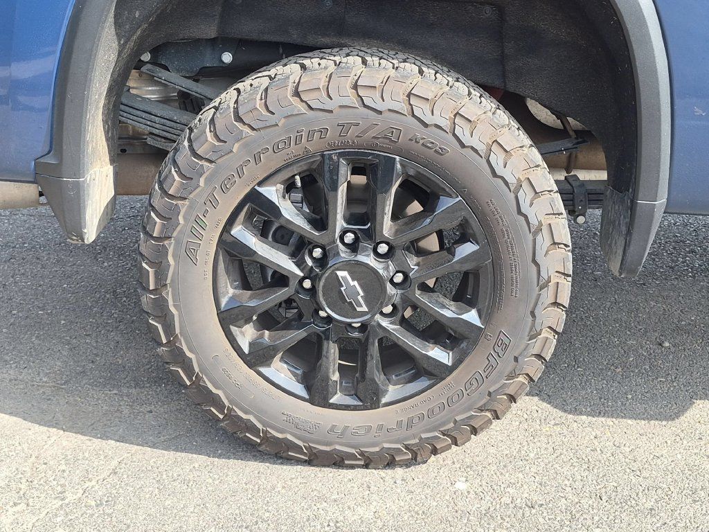 Used 2026 Chevrolet Silverado 3500 LTZ w/ Trail Boss Package AWD/4WD image 9