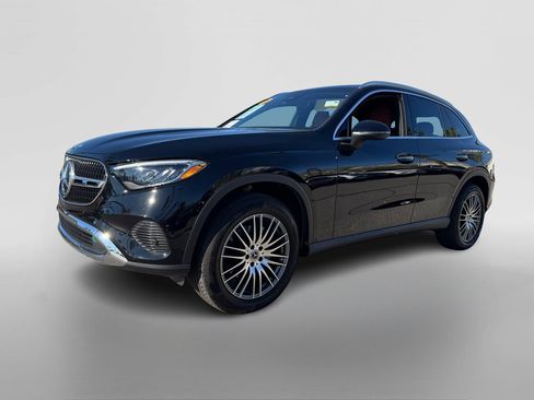 Certified 2025 Mercedes-Benz GLC 300 image 9
