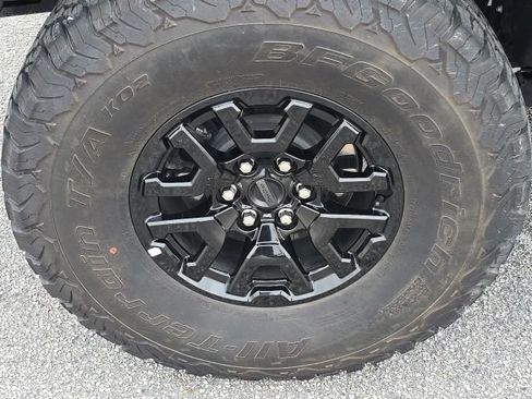 Used 2023 Ford Bronco Raptor image 12