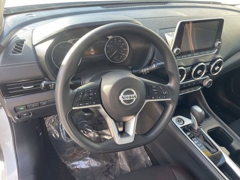 Certified 2023 Nissan Sentra SV image 10