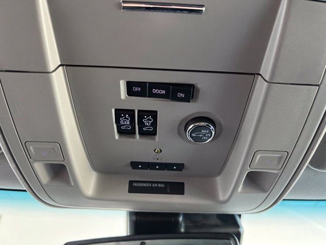 Used 2020 Chevrolet Suburban LT AWD/4WD image 22