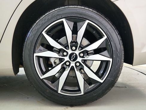 Used 2024 Chevrolet Malibu RS FWD image 34