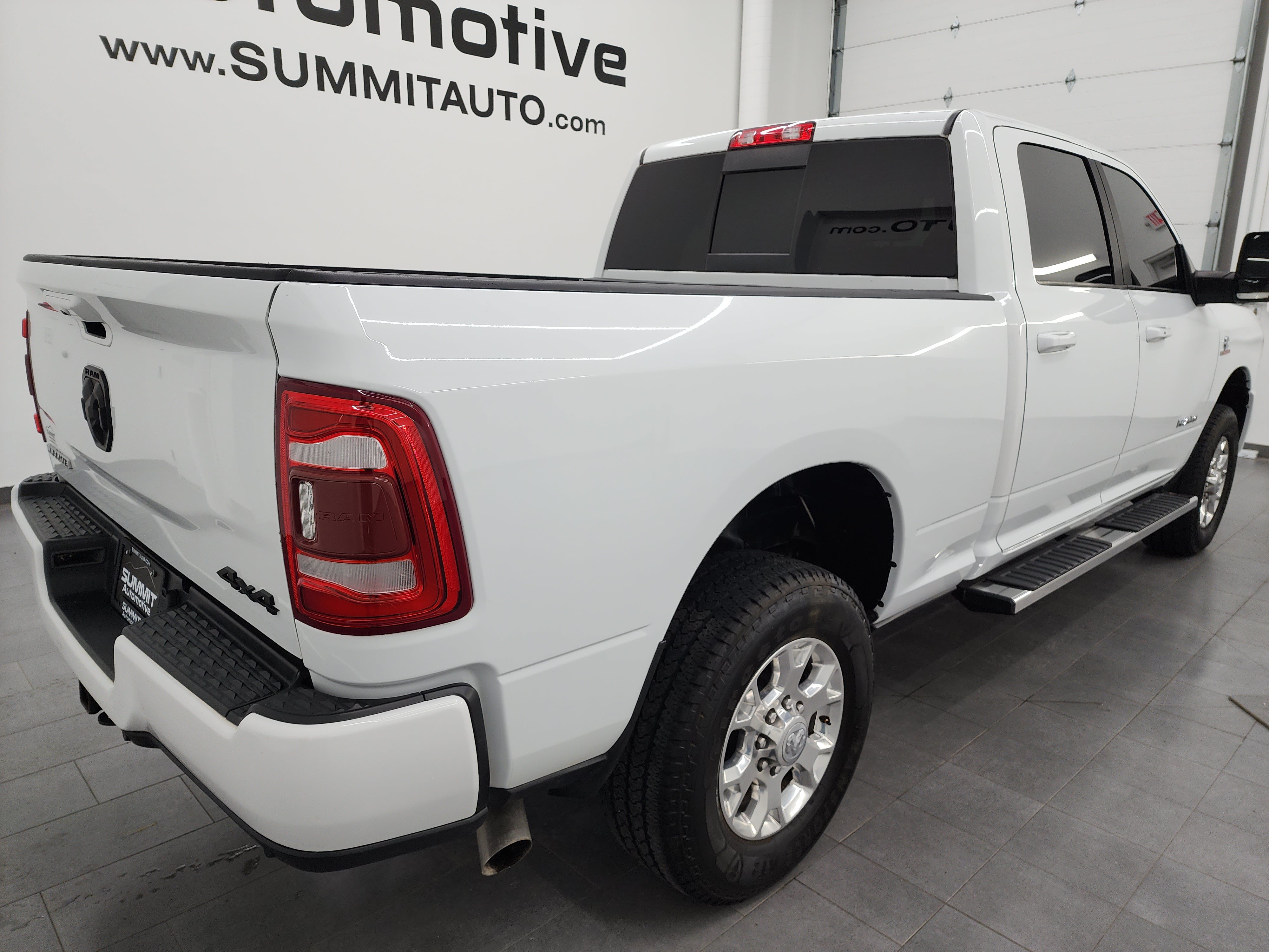 Used 2023 RAM 2500 Laramie AWD/4WD image 4