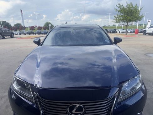 Used 2014 Lexus ES 350 w/ Luxury Package FWD image 19