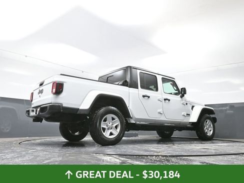 Used 2022 Jeep Gladiator Sport image 50