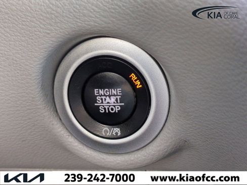 Used 2018 Chrysler Pacifica Touring-L Plus image 29