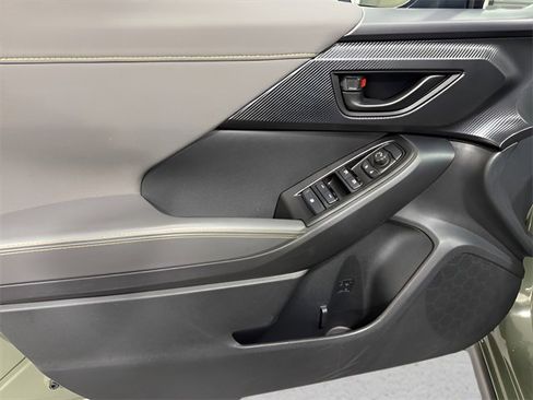 Certified 2025 Subaru Crosstrek 2.5i Sport w/ Popular Package #4A image 32