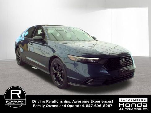Used 2025 Honda Civic Sport image 6