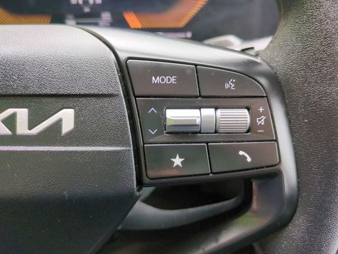 Used 2025 Kia K4 FWD image 23