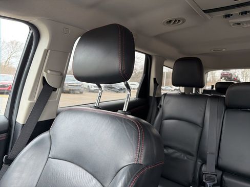 Used 2019 Dodge Journey GT w/ Family Entertainment Group image 10