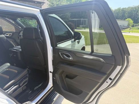 Used 2021 GMC Yukon AT4 AWD/4WD image 14